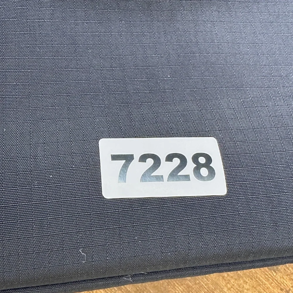 Alpaka Metro Tote - opened NWOT